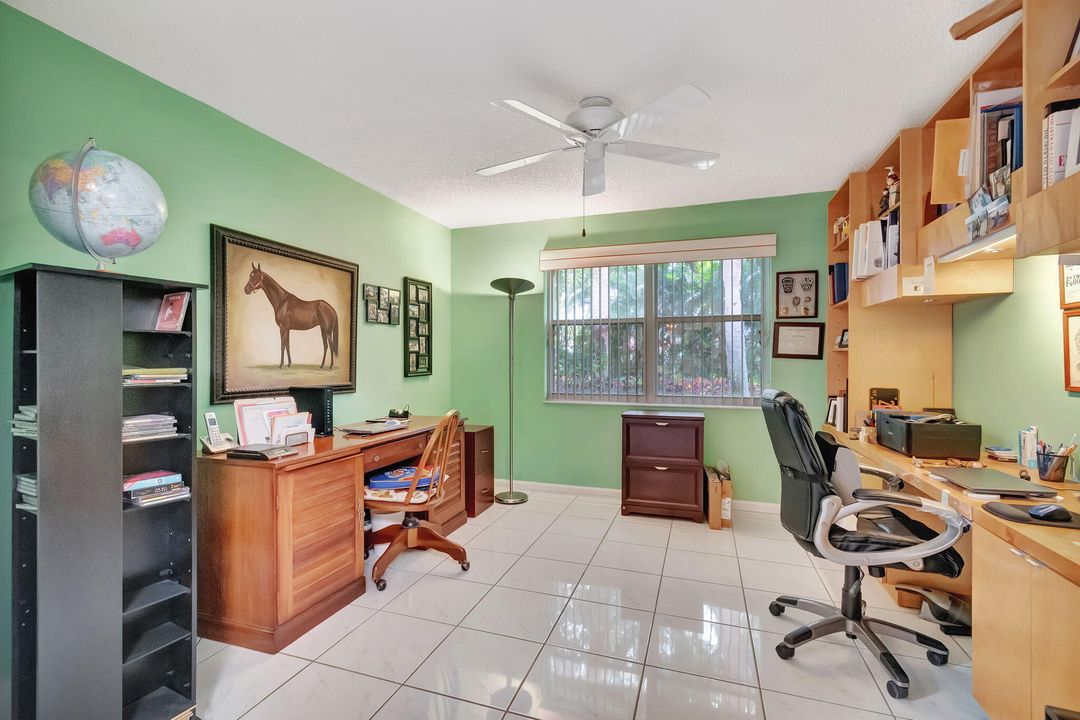 Active With Contract: $399,900 (3 beds, 2 baths, 1722 Square Feet)