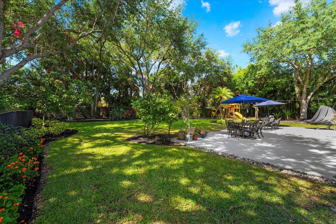 For Sale: $1,325,000 (4 beds, 3 baths, 3274 Square Feet)