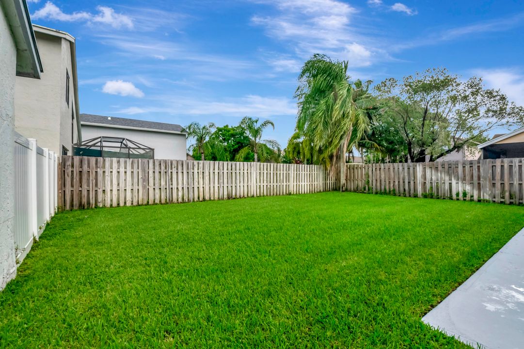 Active With Contract: $599,900 (4 beds, 2 baths, 1828 Square Feet)