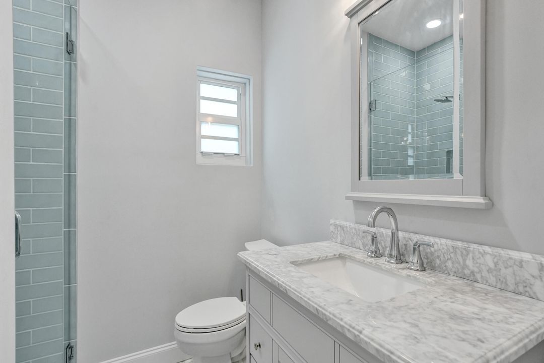 For Sale: $634,900 (2 beds, 2 baths, 912 Square Feet)