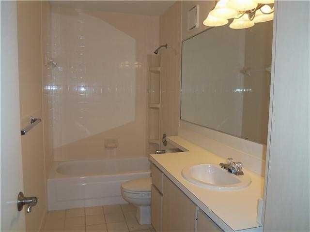 For Rent: $2,450 (2 beds, 2 baths, 1398 Square Feet)