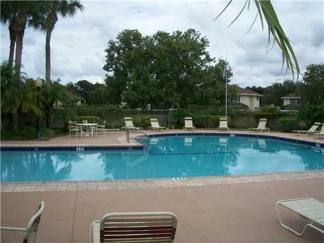 For Rent: $2,450 (2 beds, 2 baths, 1398 Square Feet)