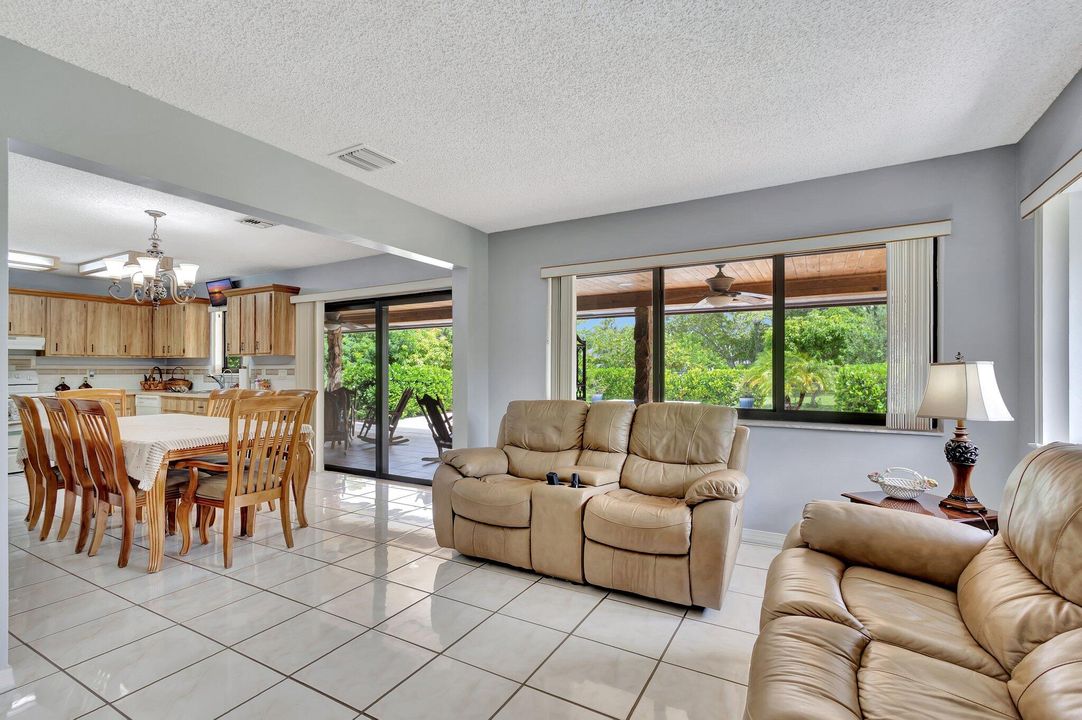 Active With Contract: $4,500 (3 beds, 2 baths, 1502 Square Feet)