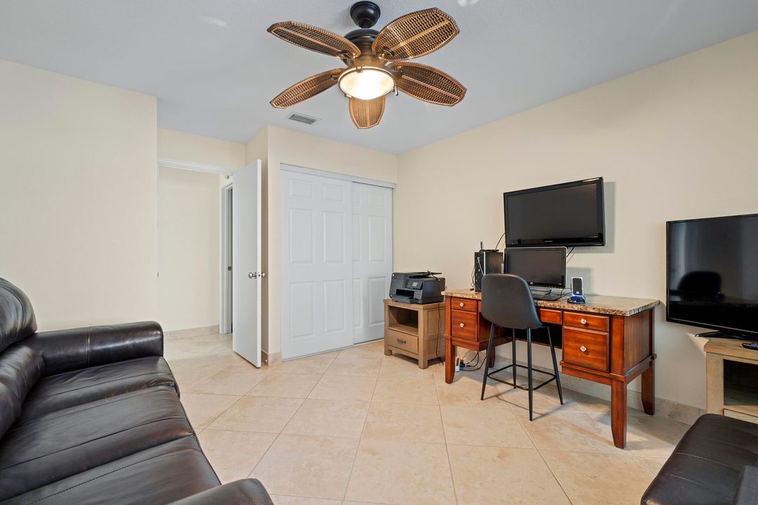 For Sale: $860,000 (3 beds, 2 baths, 1812 Square Feet)