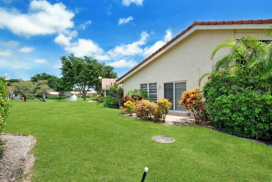 En Venta: $439,900 (2 camas, 2 baños, 1649 Pies cuadrados)