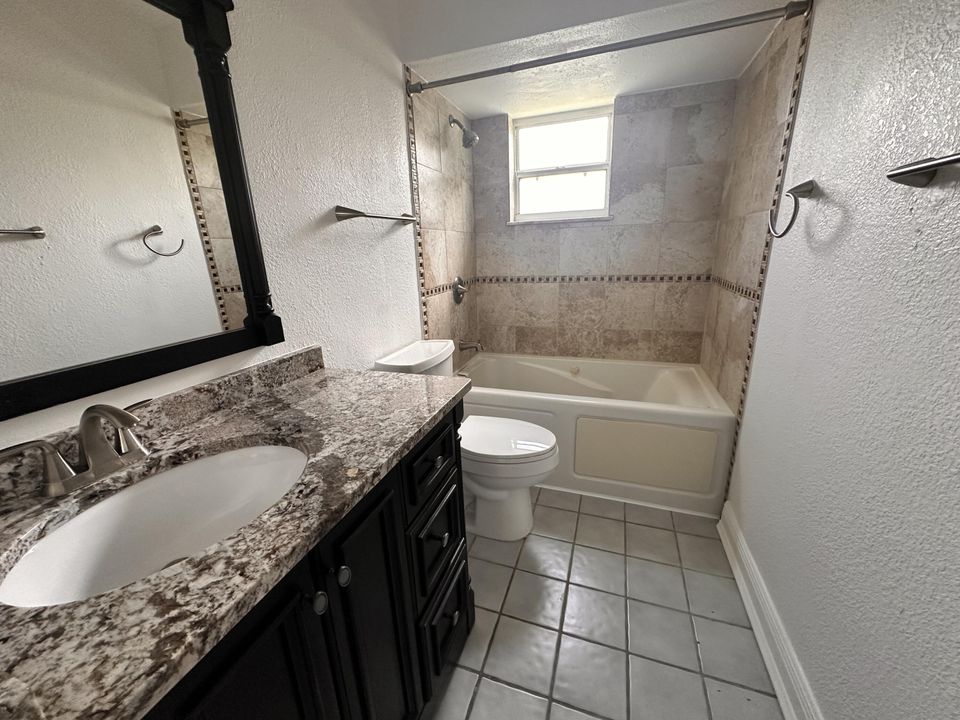 For Rent: $2,650 (3 beds, 2 baths, 1379 Square Feet)