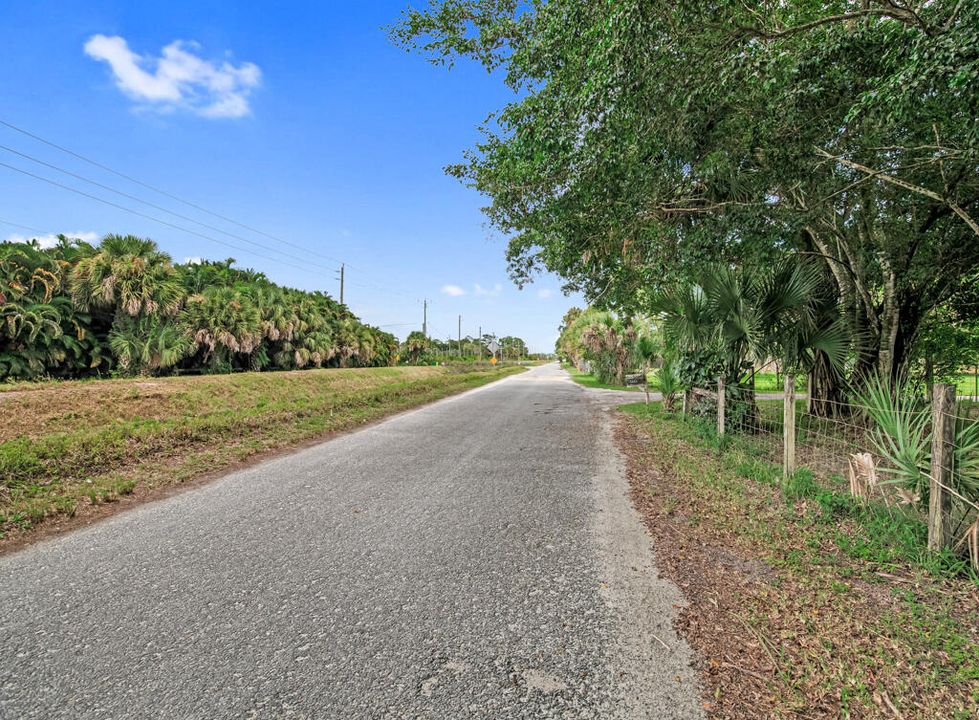 For Sale: $1,150,000 (3 beds, 2 baths, 2786 Square Feet)