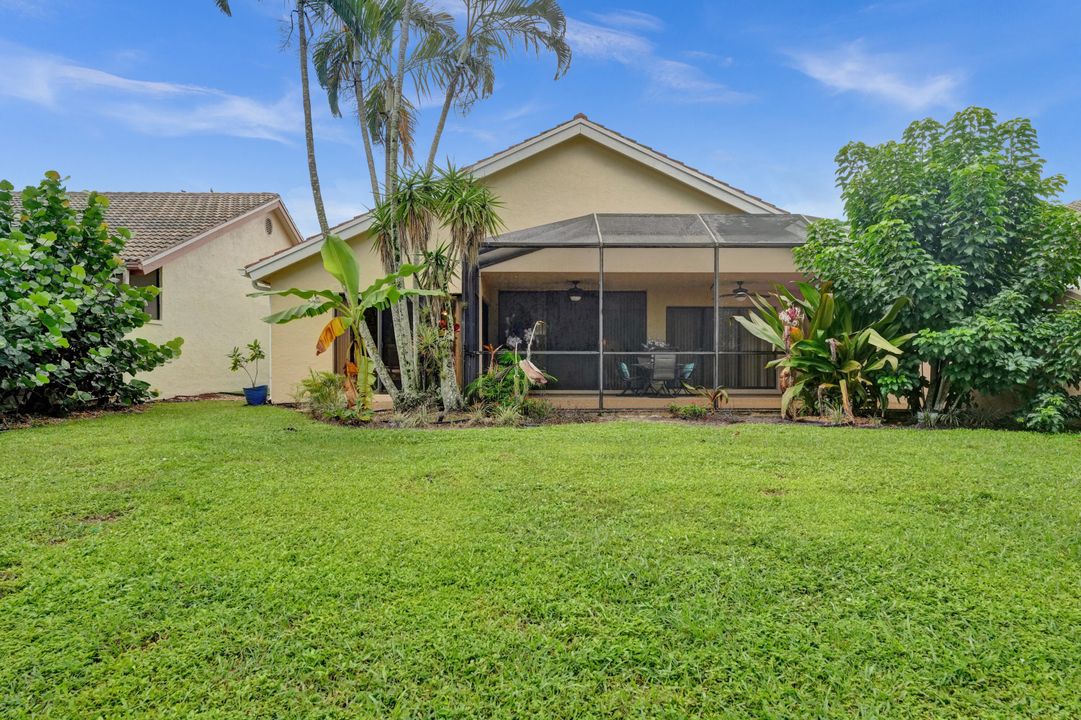 For Sale: $590,000 (3 beds, 2 baths, 2008 Square Feet)