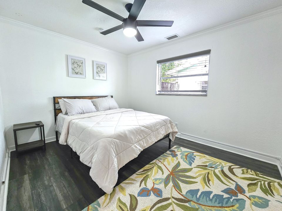 For Sale: $450,000 (3 beds, 2 baths, 1330 Square Feet)