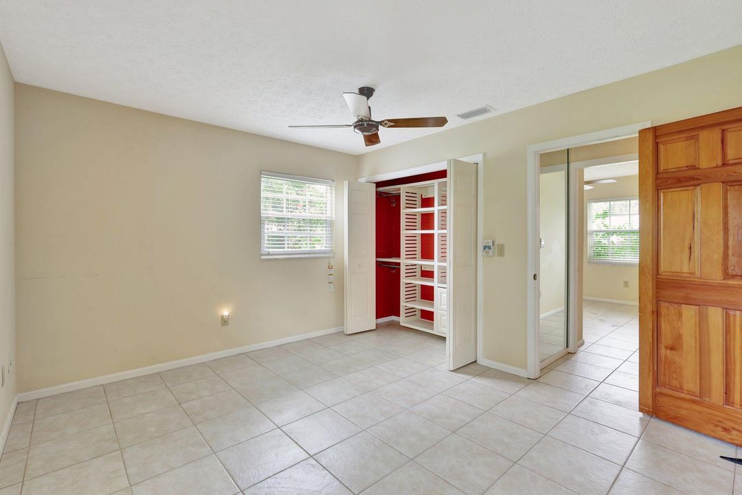 For Sale: $369,900 (3 beds, 2 baths, 1591 Square Feet)