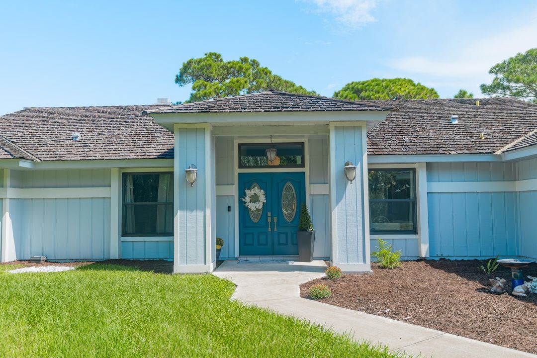 For Sale: $799,000 (3 beds, 3 baths, 2798 Square Feet)