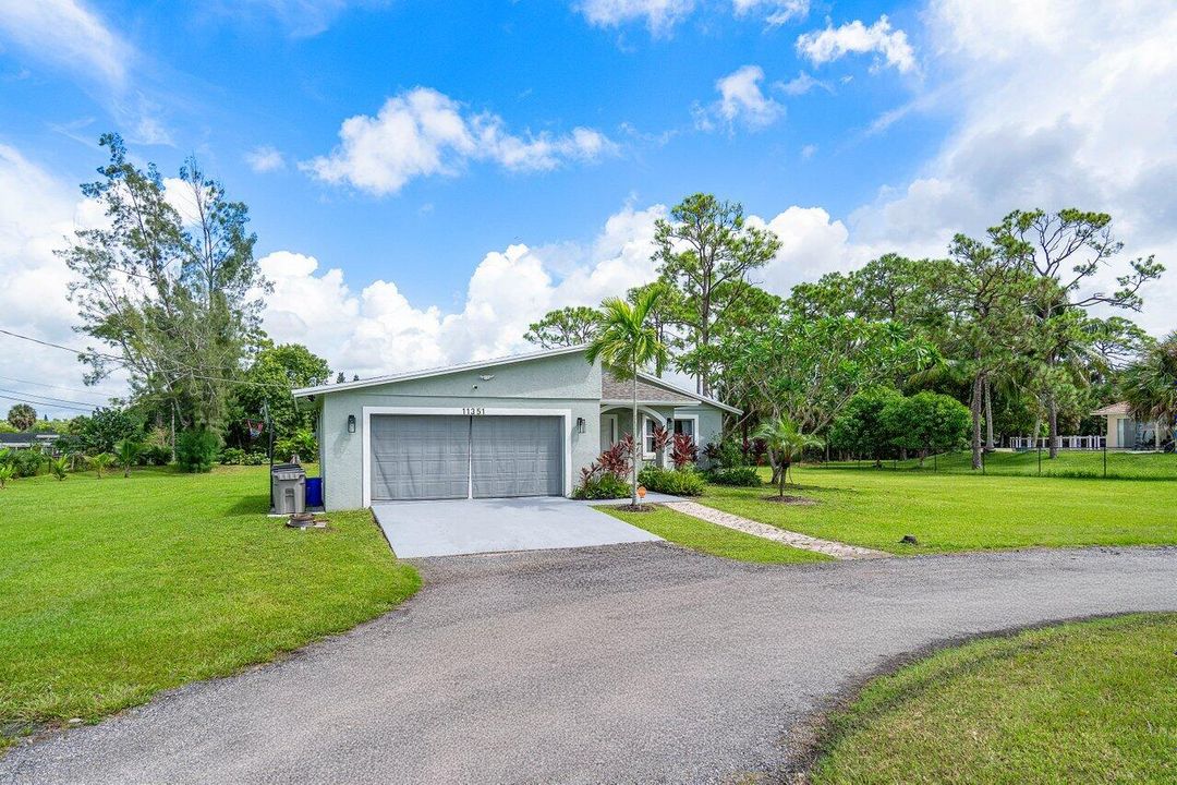 For Sale: $649,900 (3 beds, 2 baths, 1441 Square Feet)