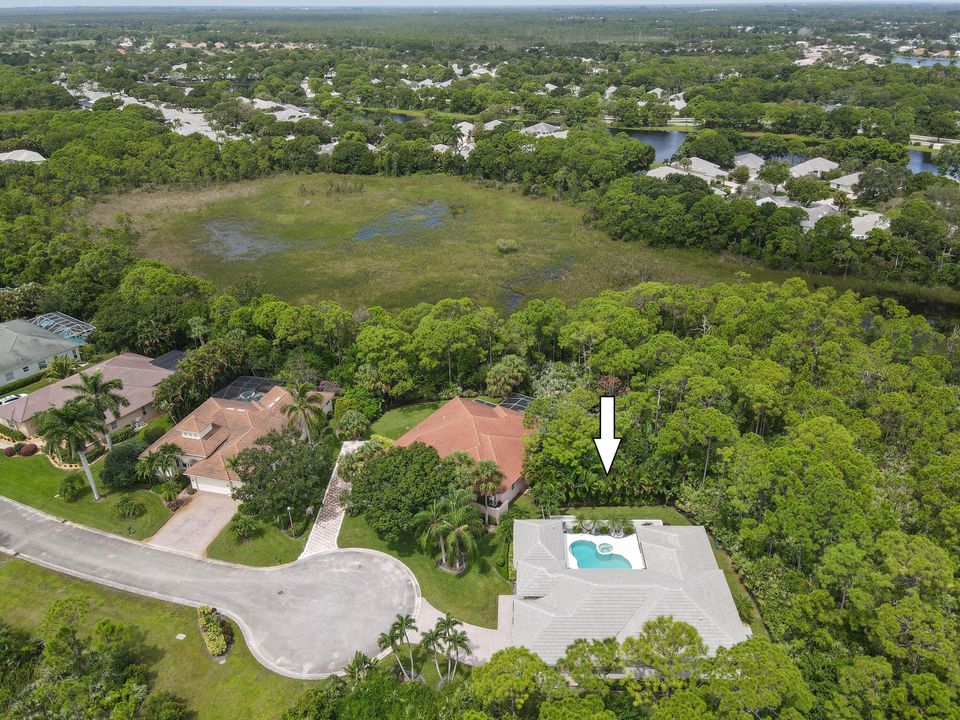 Active With Contract: $1,100,000 (3 beds, 3 baths, 2462 Square Feet)