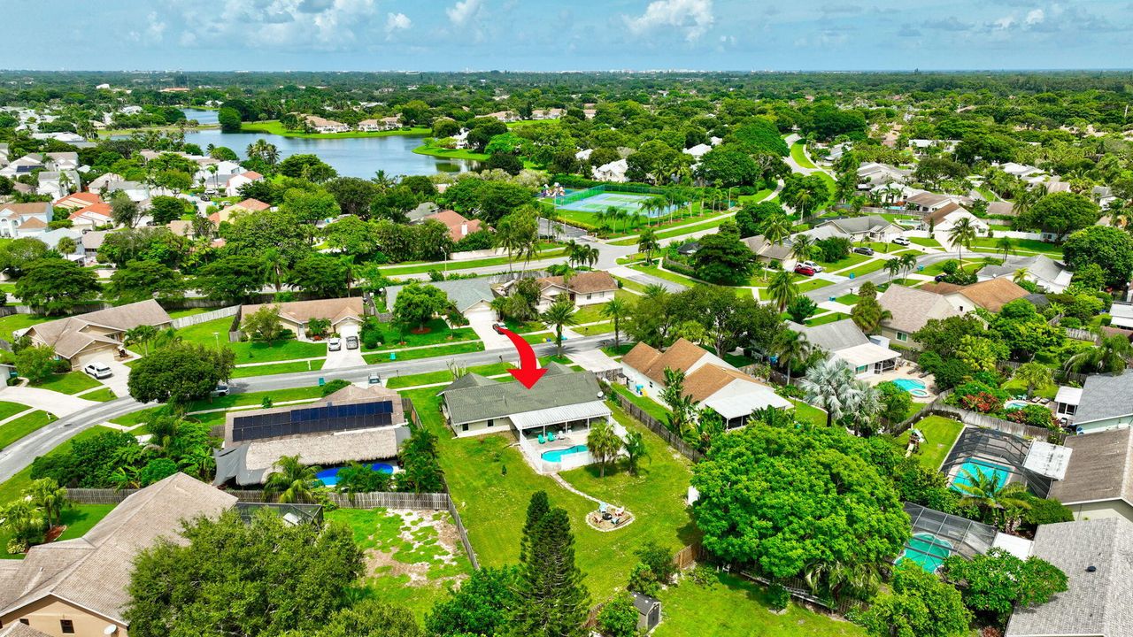 Active With Contract: $525,000 (3 beds, 2 baths, 1430 Square Feet)