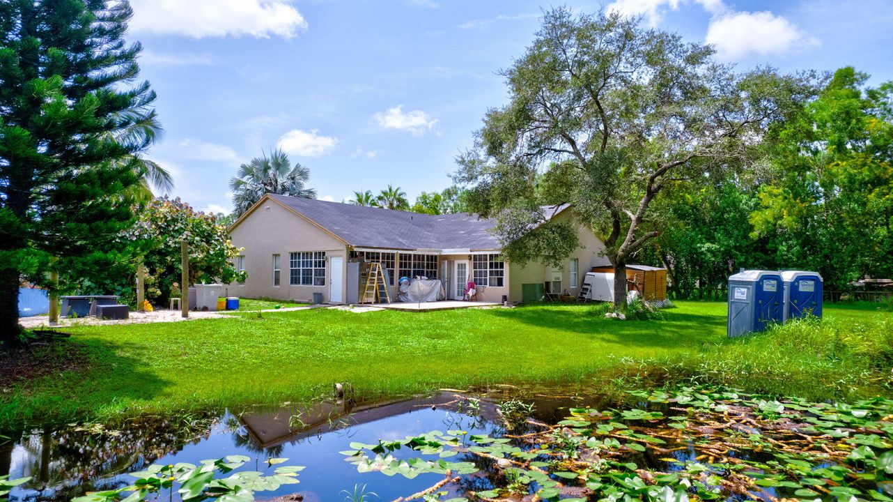 For Sale: $725,000 (4 beds, 2 baths, 2702 Square Feet)