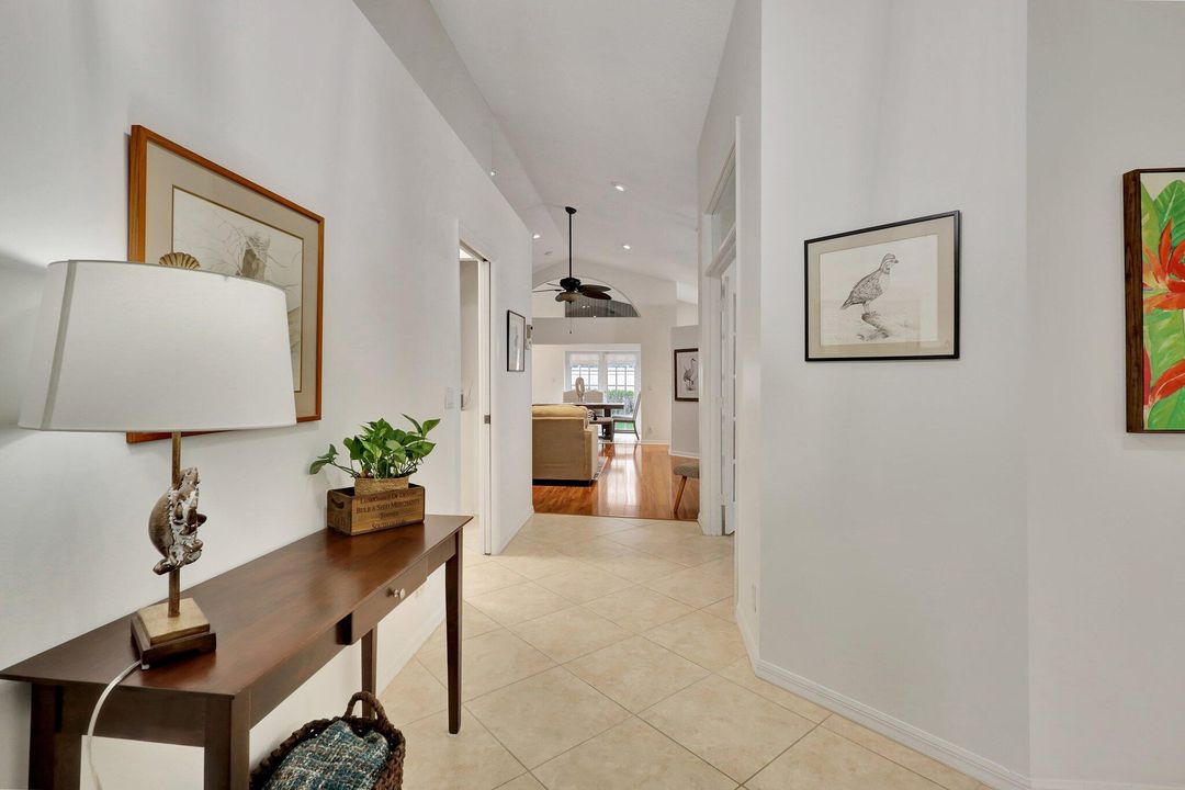 For Sale: $405,000 (2 beds, 2 baths, 1612 Square Feet)