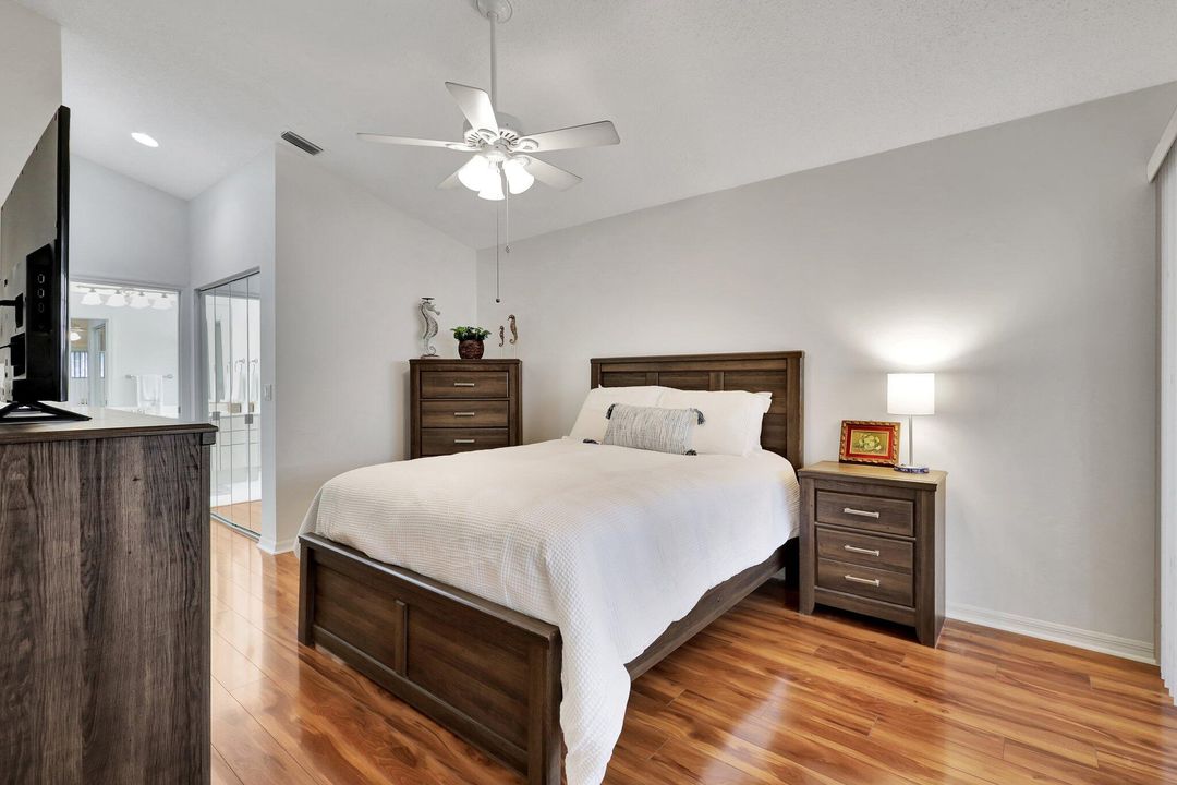 For Sale: $405,000 (2 beds, 2 baths, 1612 Square Feet)