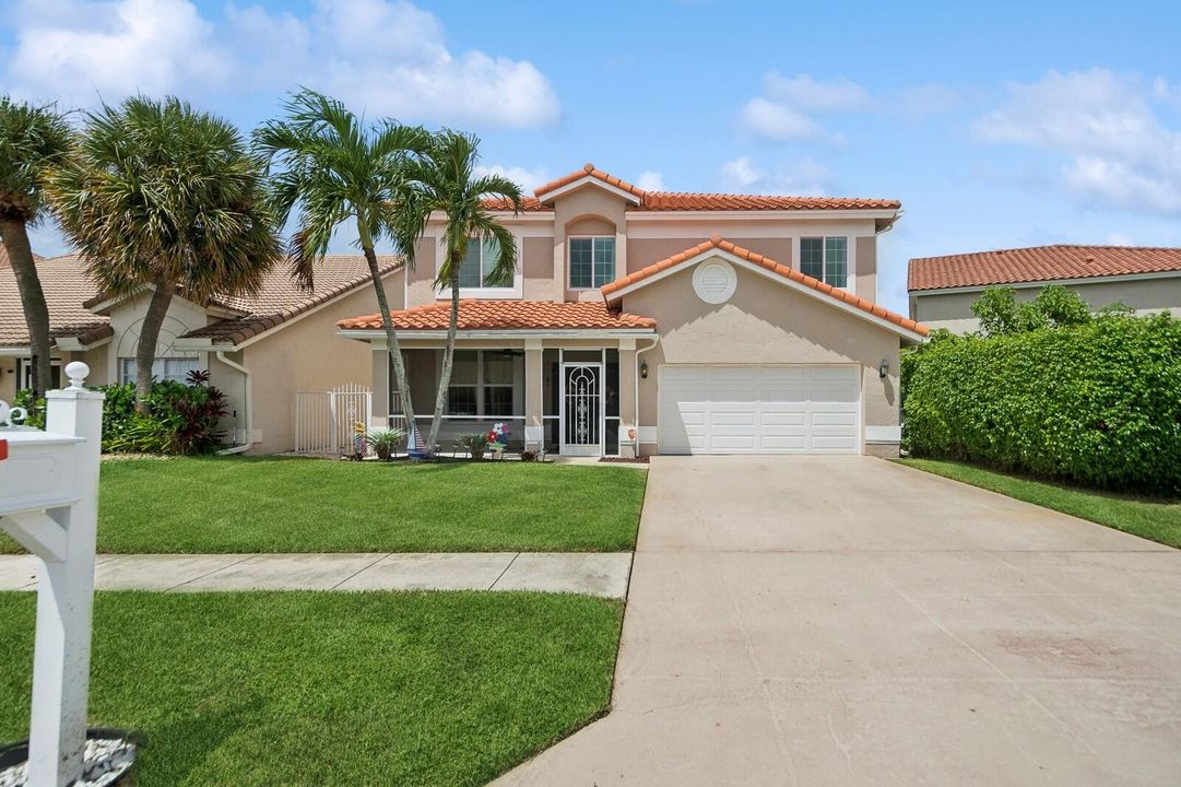 For Sale: $765,000 (4 beds, 2 baths, 2801 Square Feet)