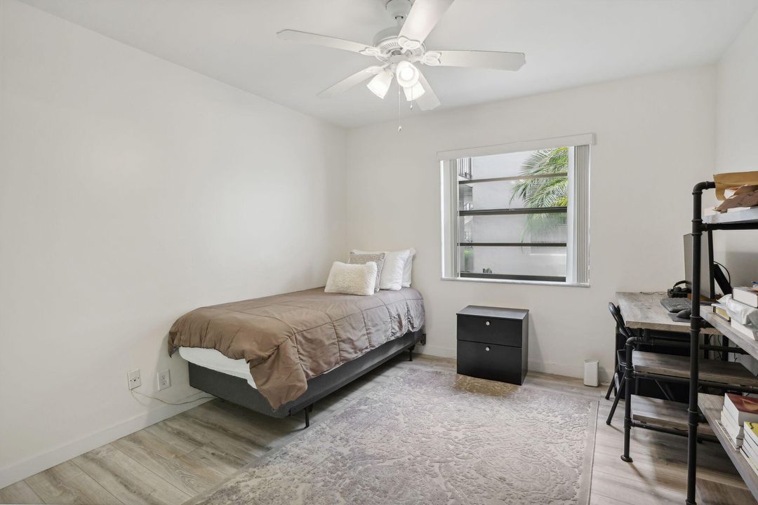 For Sale: $260,000 (2 beds, 2 baths, 1203 Square Feet)