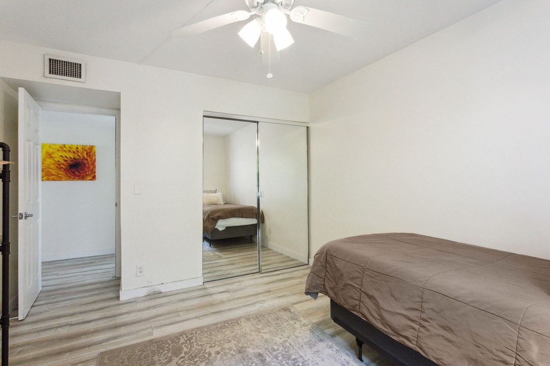 For Sale: $260,000 (2 beds, 2 baths, 1203 Square Feet)