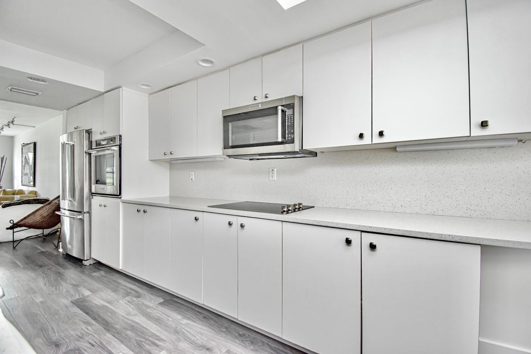 For Sale: $349,000 (2 beds, 2 baths, 1449 Square Feet)