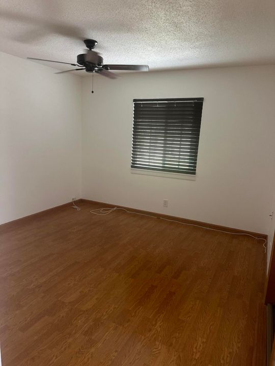 For Rent: $3,600 (3 beds, 2 baths, 1135 Square Feet)