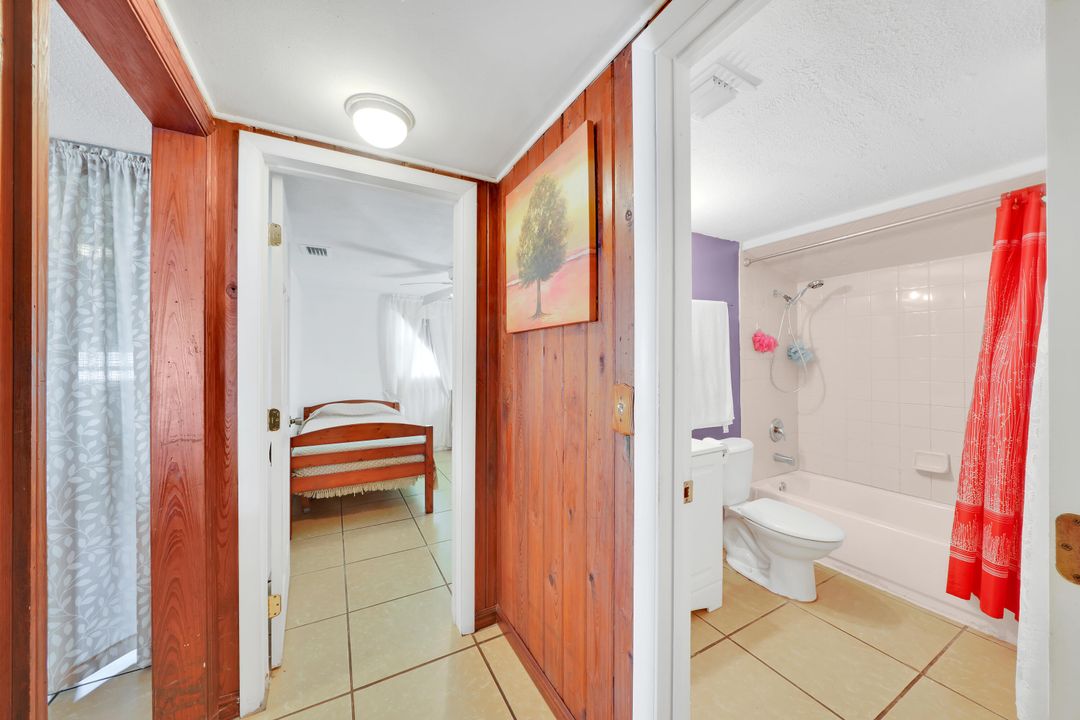 For Sale: $459,000 (2 beds, 1 baths, 741 Square Feet)