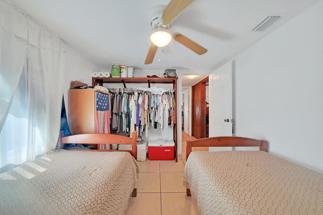 For Sale: $459,000 (2 beds, 1 baths, 741 Square Feet)