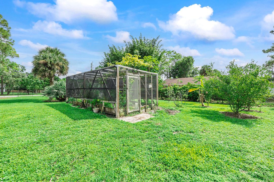 Active With Contract: $965,000 (5 beds, 3 baths, 2434 Square Feet)