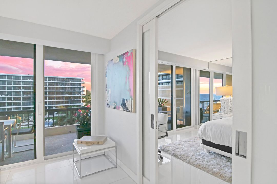 For Sale: $3,300,000 (2 beds, 2 baths, 1900 Square Feet)