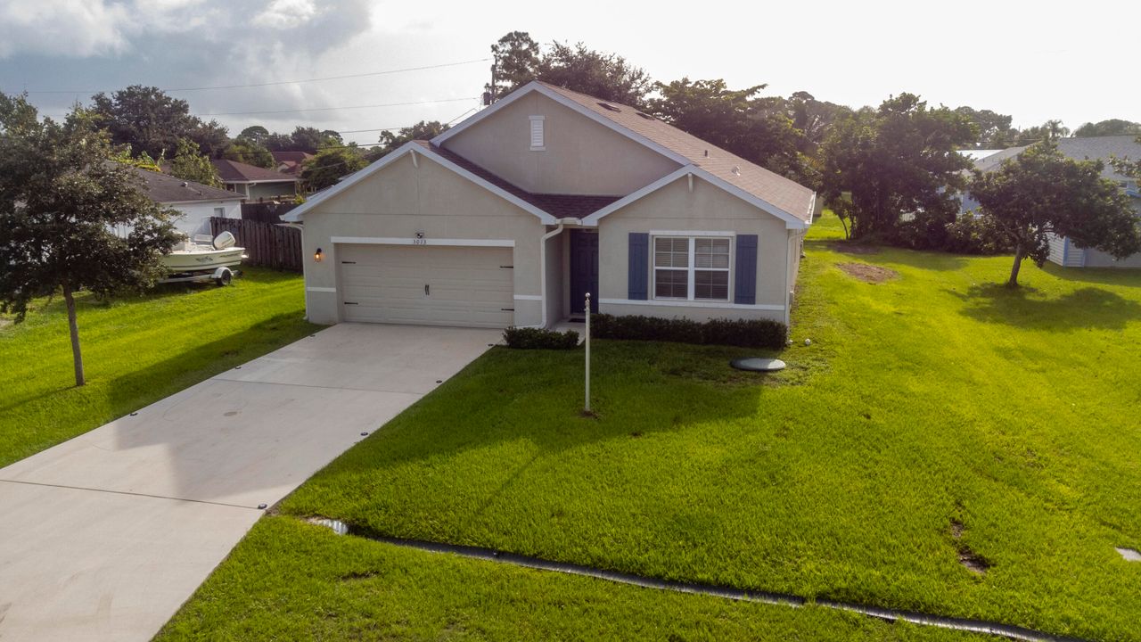 For Sale: $465,000 (4 beds, 2 baths, 1955 Square Feet)