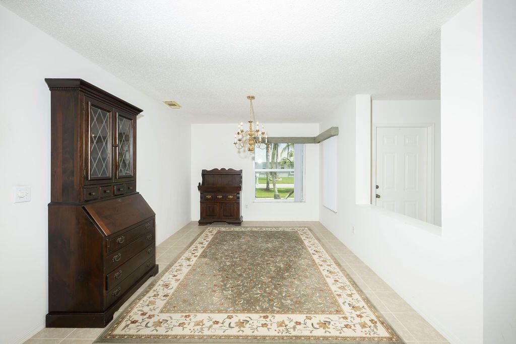 For Sale: $239,500 (2 beds, 2 baths, 1450 Square Feet)