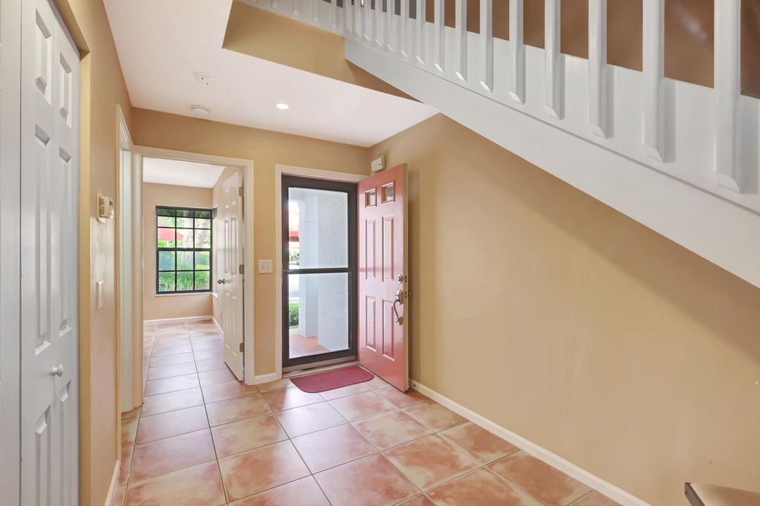 Active With Contract: $3,500 (3 beds, 2 baths, 1431 Square Feet)