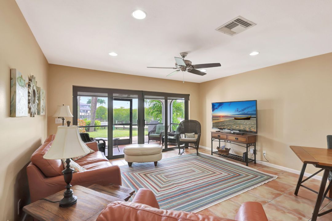 Active With Contract: $3,500 (3 beds, 2 baths, 1431 Square Feet)