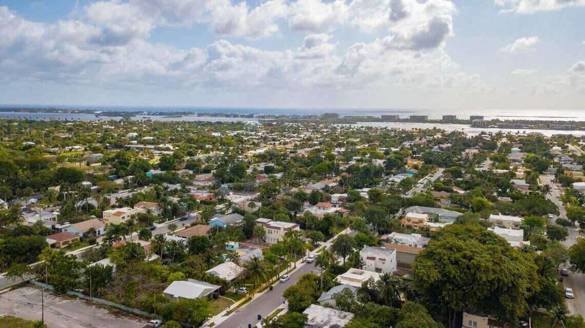 En Renta: $3,900 (3 camas, 2 baños, 1546 Pies cuadrados)