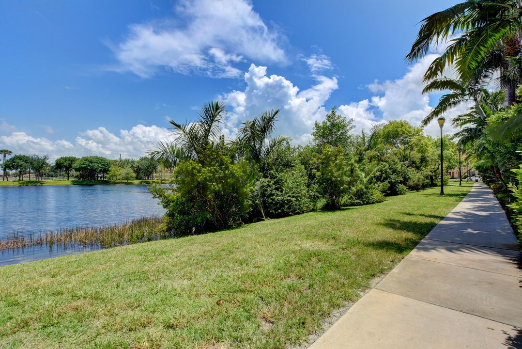 For Sale: $339,000 (3 beds, 2 baths, 1460 Square Feet)