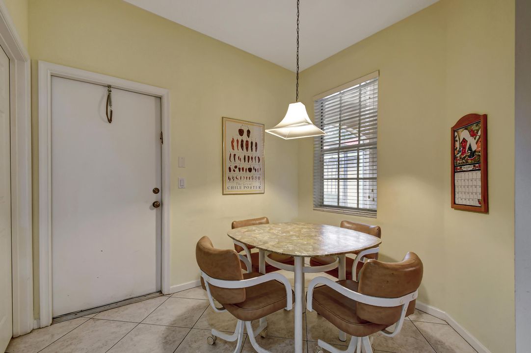 For Sale: $349,000 (3 beds, 2 baths, 1600 Square Feet)