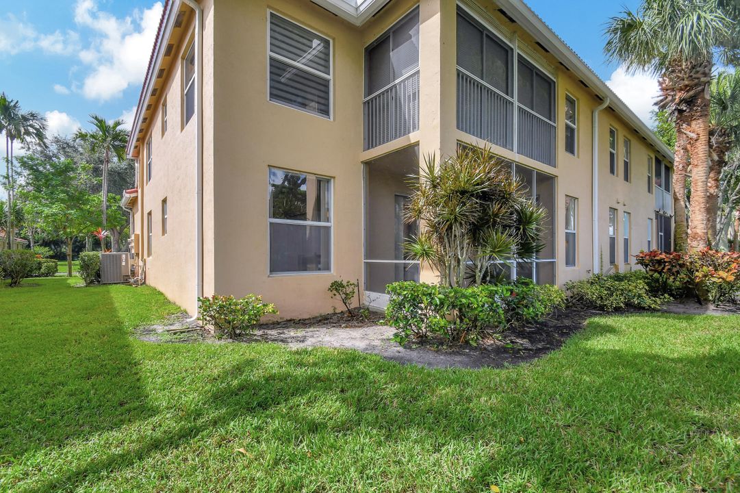 For Sale: $349,000 (3 beds, 2 baths, 1600 Square Feet)