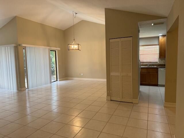 Active With Contract: $3,300 (3 beds, 2 baths, 1546 Square Feet)