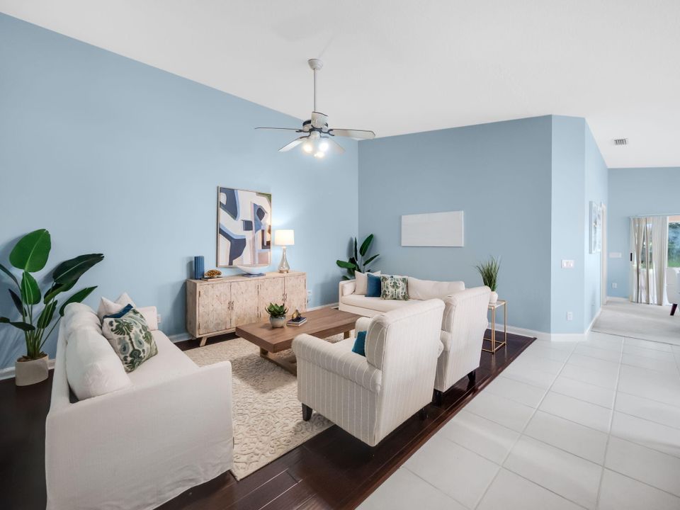 For Sale: $400,000 (2 beds, 2 baths, 1528 Square Feet)