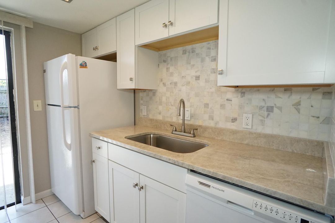 For Rent: $2,250 (3 beds, 2 baths, 1232 Square Feet)