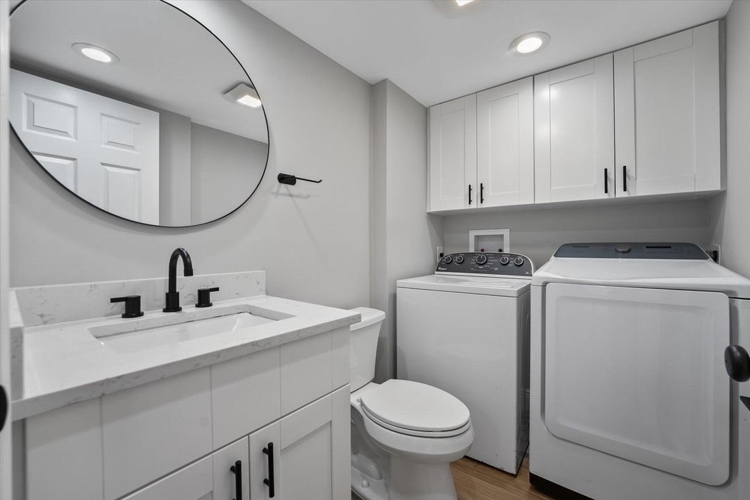 For Sale: $315,000 (2 beds, 2 baths, 1236 Square Feet)