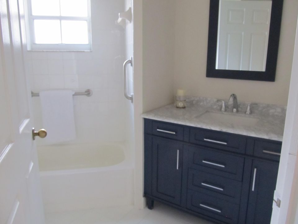 For Sale: $439,900 (2 beds, 2 baths, 1472 Square Feet)