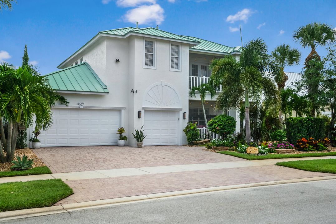 For Sale: $938,000 (4 beds, 3 baths, 3143 Square Feet)