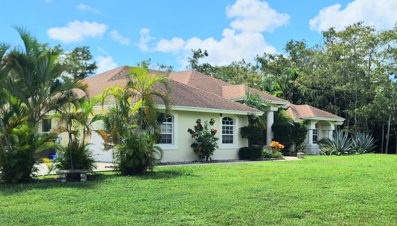 Active With Contract: $655,000 (4 beds, 2 baths, 2323 Square Feet)