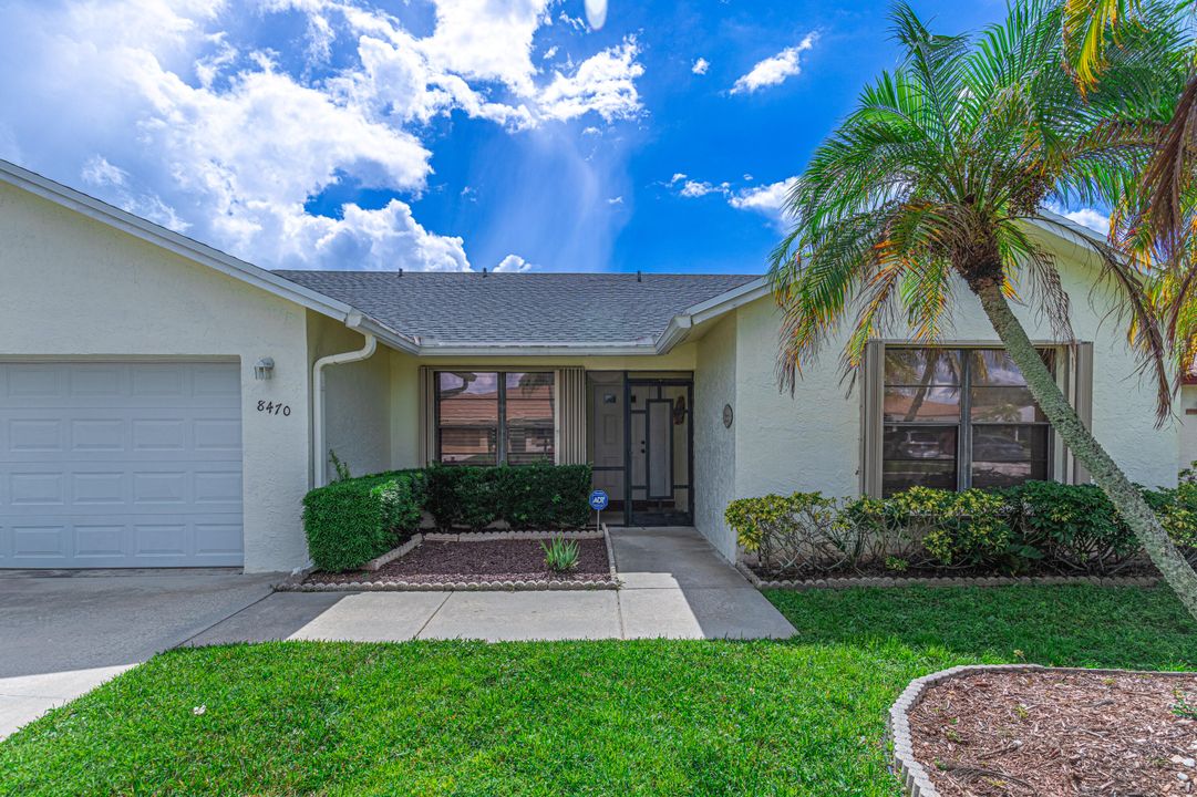 Active With Contract: $440,000 (3 beds, 2 baths, 1301 Square Feet)