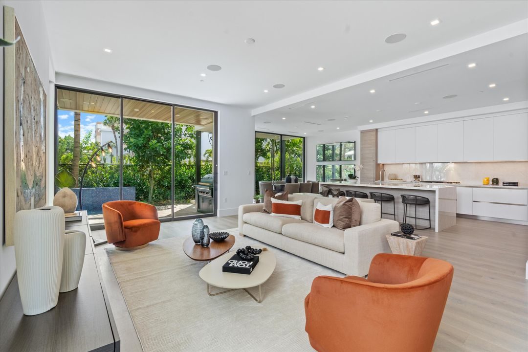 For Sale: $4,875,000 (5 beds, 4 baths, 4357 Square Feet)