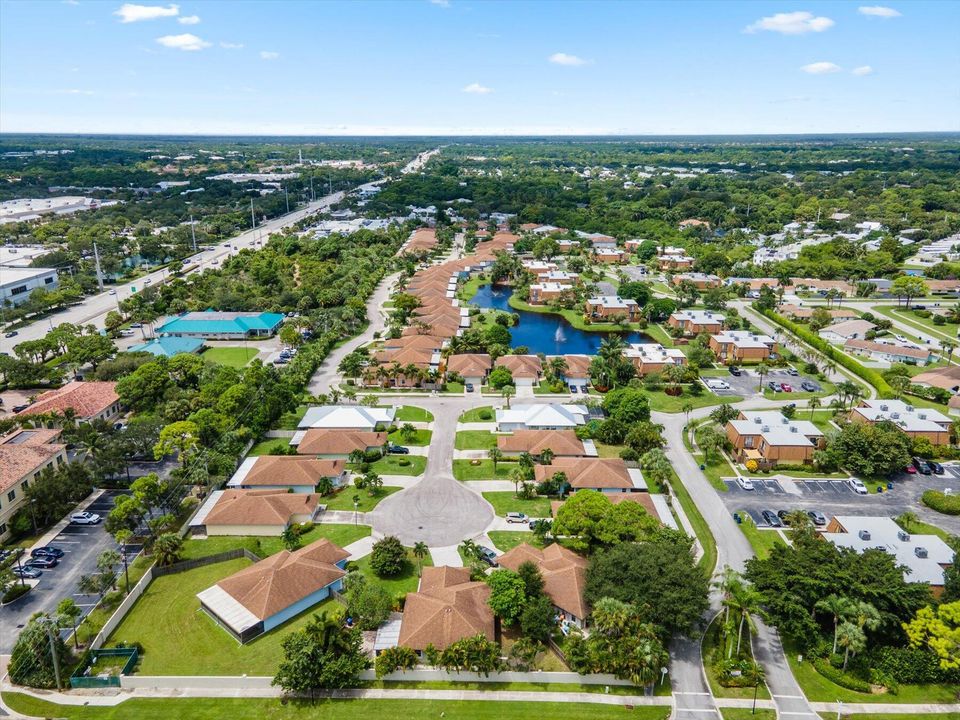 For Sale: $670,000 (3 beds, 2 baths, 1592 Square Feet)