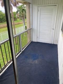 Active With Contract: $118,000 (1 beds, 1 baths, 616 Square Feet)