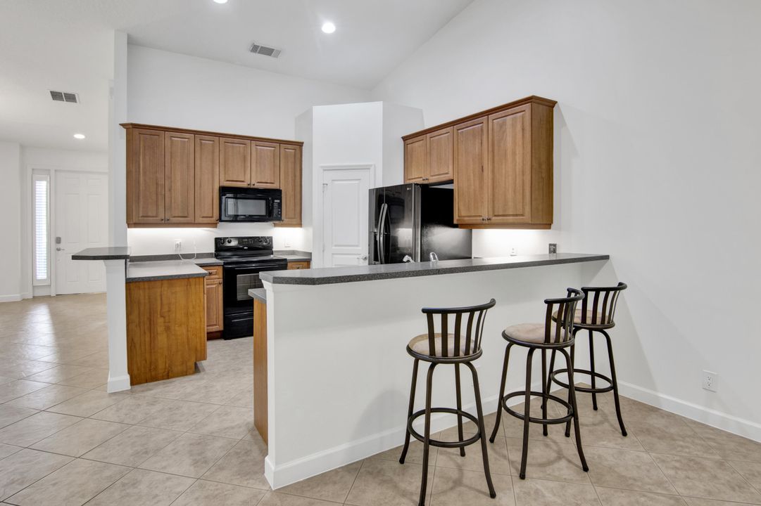 For Rent: $2,200 (2 beds, 2 baths, 1368 Square Feet)